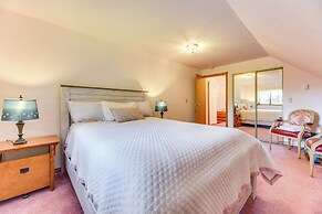 Union Vacation Rental w/ Golf Course Views!