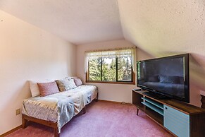 Union Vacation Rental w/ Golf Course Views!