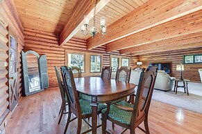 Union Vacation Rental w/ Golf Course Views!