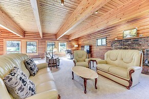 Union Vacation Rental w/ Golf Course Views!