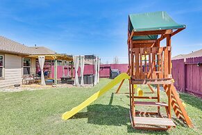 Chic & Relaxing Katy Escape w/ Community Pool!