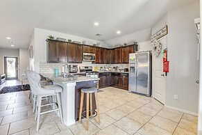 Chic & Relaxing Katy Escape w/ Community Pool!