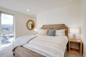Seaside Vacation Rental w/ On-site Beach Access!