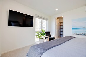 Seaside Vacation Rental: Walk to Beach & Downtown!