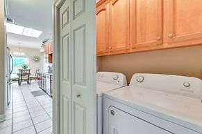 Baton Rouge Retreat w/ Patio, Grill & Fire Pit!