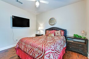 Baton Rouge Retreat w/ Patio, Grill & Fire Pit!