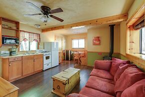 Charming Sedona Cabin: Hike, Fish & Swim On-site!