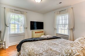 Elizabeth City Abode w/ Fenced Yard, Near Downtown