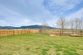 Red Lodge Home w/ Outdoor Kitchen & Fire Table!