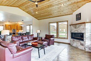 Red Lodge Home w/ Outdoor Kitchen & Fire Table!