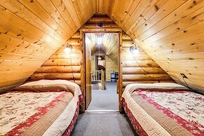 Island Park Cabin Getaway < 24 Mi to Yellowstone!