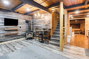 Island Park Cabin Getaway < 24 Mi to Yellowstone!