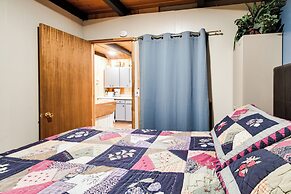 Island Park Cabin Getaway < 24 Mi to Yellowstone!