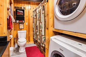 Island Park Cabin Getaway < 24 Mi to Yellowstone!