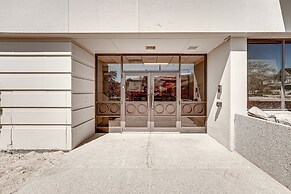 Downtown Grand Haven Condo - Walk to Boardwalk!