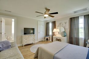 Spacious Countryside Getaway in Lexington w/ Deck!