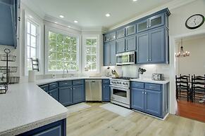 Spacious Countryside Getaway in Lexington w/ Deck!