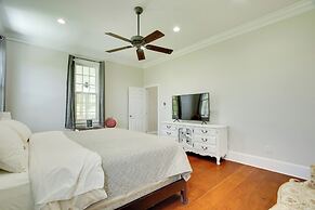 Spacious Countryside Getaway in Lexington w/ Deck!