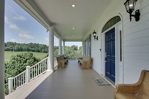 Spacious Countryside Getaway in Lexington w/ Deck!