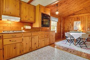Charming Lovell Cabin - 7 Mi to Kezar Lake!
