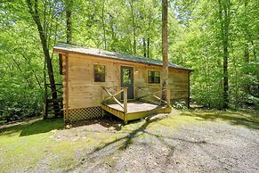 Hot Tub & On-site Trails: Secluded Marion Cabin