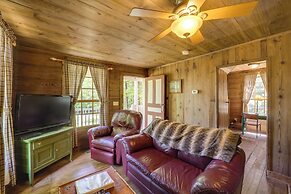 Fire Pit & Hot Tub: Dog-friendly Marion Retreat