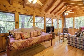 Marion Cabin w/ Hot Tub, On-site Nature Trails!