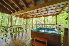 Marion Cabin w/ Hot Tub, On-site Nature Trails!