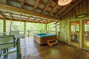 Marion Cabin w/ Hot Tub, On-site Nature Trails!