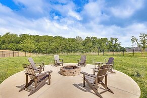Platte City Retreat w/ Patio, Near Kansas City!