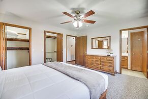 Near Boat Launch: 'hillcrest Hideaway' Grove Home