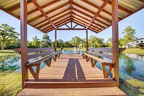 Spacious Madisonville Estate w/ Grill & Pond Views