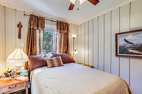 Spacious Madisonville Estate w/ Grill & Pond Views