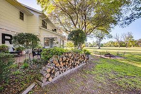 Spacious Madisonville Estate w/ Grill & Pond Views