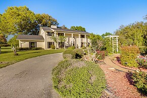 Spacious Madisonville Estate w/ Grill & Pond Views