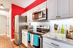 Canton Home w/ Fenced Yard: 6 Mi to Lake Allatoona