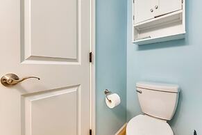 Canton Home w/ Fenced Yard: 6 Mi to Lake Allatoona