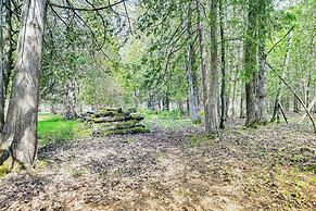 Baileys Harbor Cottage w/ Dock: Steps to Lake!