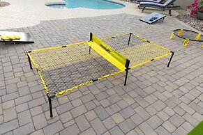 Spacious Pet Friendly 5BR with Pool In Glendale by RedAwning