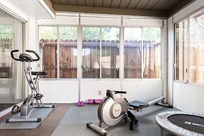 Covello 3 Br W/ Backyard North Hollywood 3 Bedroom Home by RedAwning