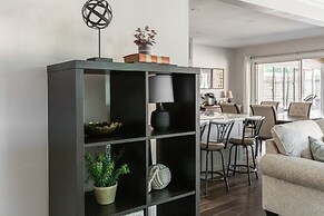 Covello 3 Br W/ Backyard North Hollywood 3 Bedroom Home by RedAwning