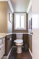 Covello 3 Br W/ Backyard North Hollywood 3 Bedroom Home by RedAwning