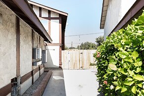 Covello 3 Br W/ Backyard North Hollywood 3 Bedroom Home by RedAwning