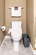 Covello 3 Br W/ Backyard North Hollywood 3 Bedroom Home by RedAwning