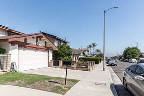 Covello 3 Br W/ Backyard North Hollywood 3 Bedroom Home by RedAwning