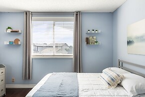 Covello 3 Br W/ Backyard North Hollywood 3 Bedroom Home by RedAwning