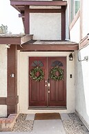 Covello 3 Br W/ Backyard North Hollywood 3 Bedroom Home by RedAwning