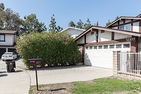 Covello 3 Br W/ Backyard North Hollywood 3 Bedroom Home by RedAwning