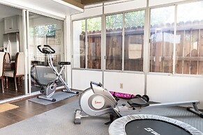 Covello 3 Br W/ Backyard North Hollywood 3 Bedroom Home by RedAwning