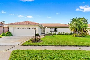 Modern 3br Pool Game Room 3 Bedroom Home by RedAwning